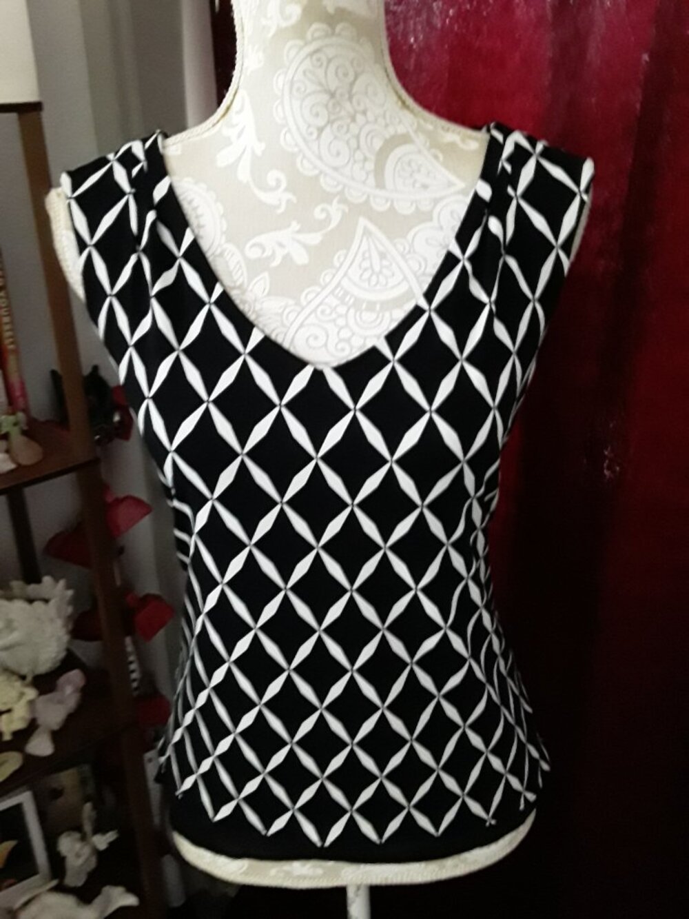 White House Black Market Black and White scoop back top size S